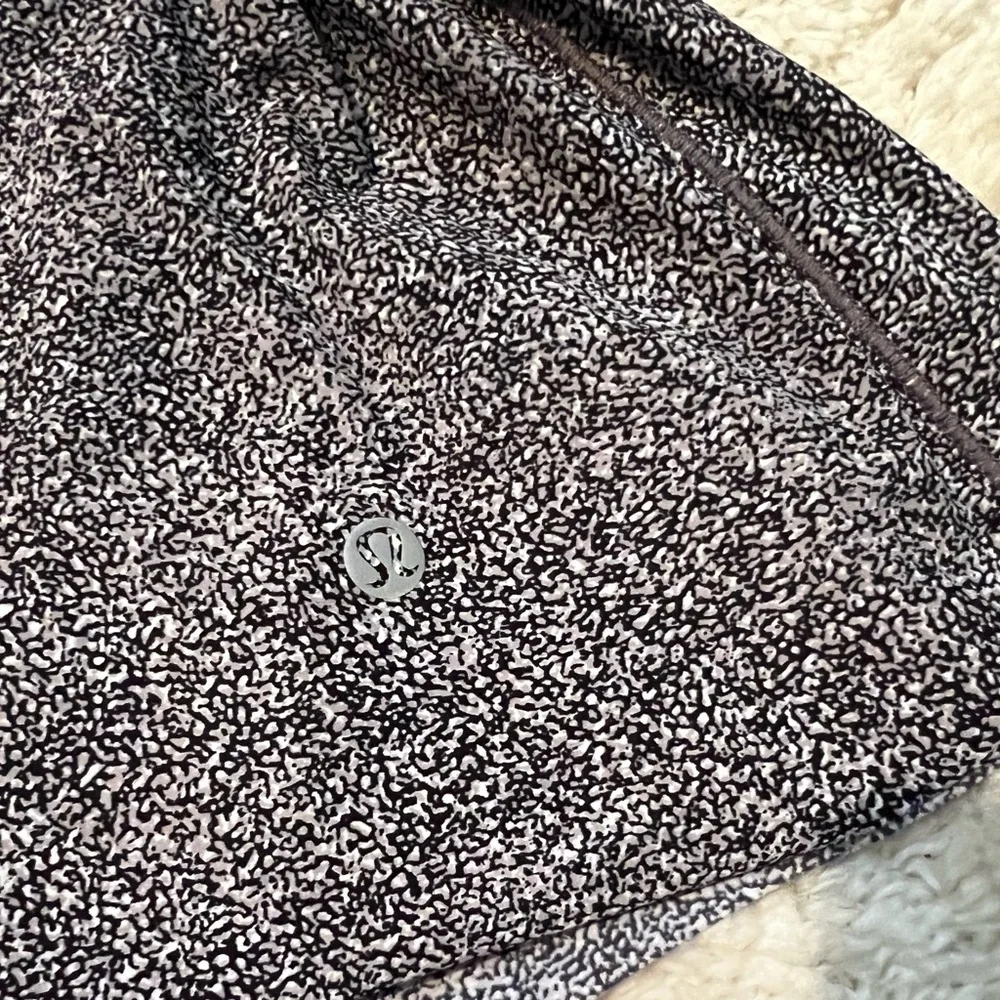 Lululemon Athletica Black marble Mini Skirt with pocket shorts - Picture 3 of 5
